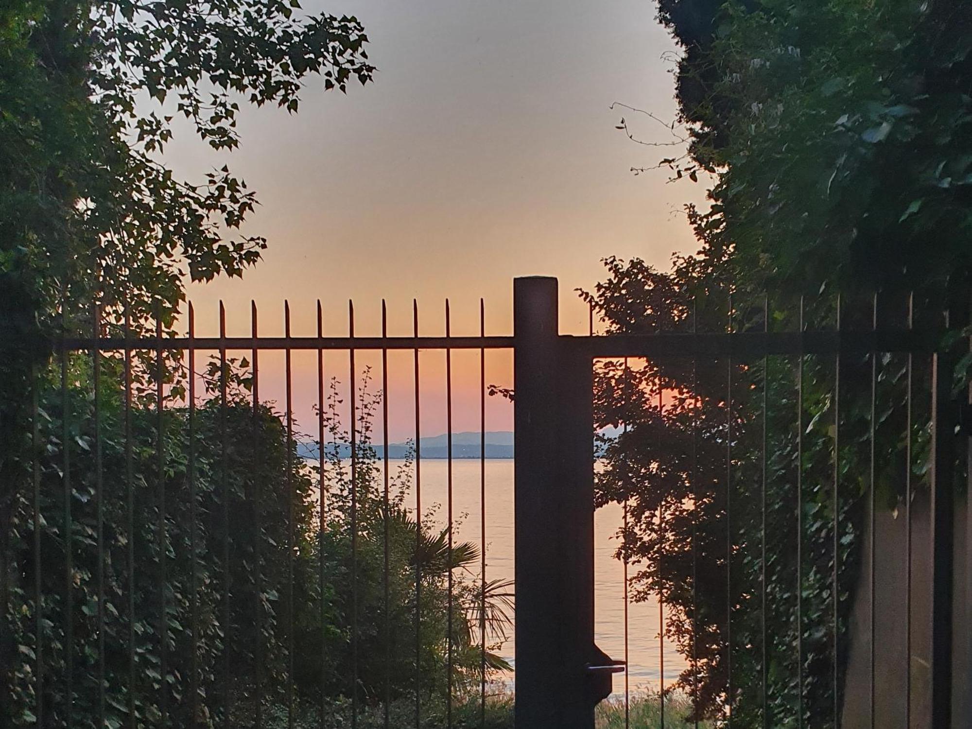 MoLo - residenza con accesso diretto al lago Lazise Esterno foto